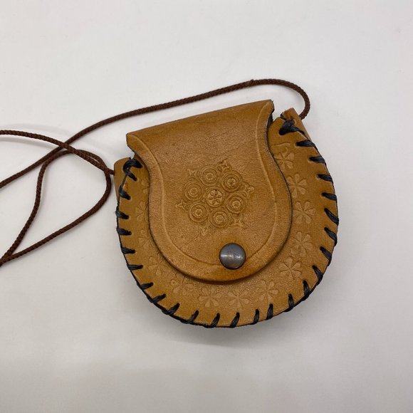 - Vintage Leather Boho Tan Hand Tooled Coin Purse Belt Bag - Picture 1 of 8